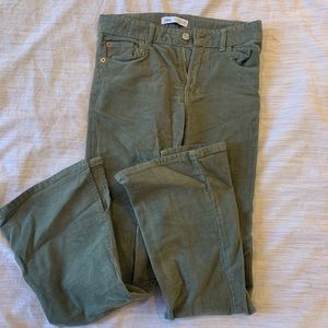 Super cute! Girls Zara flared corduroy pants, great condition